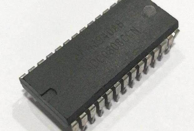 ADC0808 IC