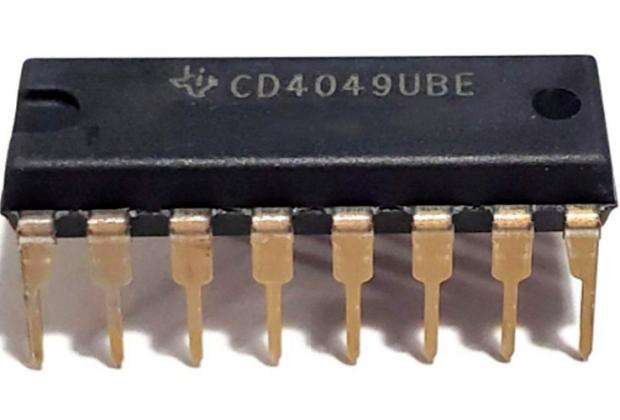 CD4049 Hex Buffer Converter IC