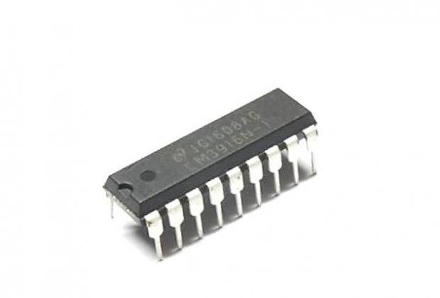 LM3916 Dot/Bar Display Driver 