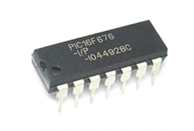 PIC16F676 Microcontroller