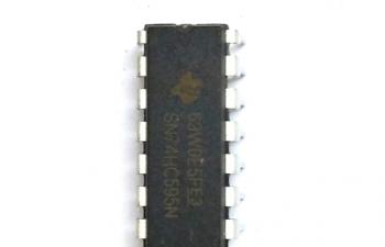 74HC595 8-bit Shift Register