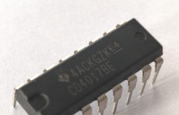 CD4017 IC