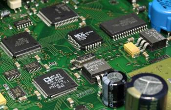 Difference between TTL and CMOS ICs 