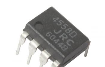 LM4558 Dual Op-amp IC